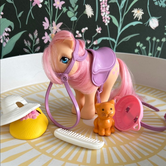 Hasbro Other - VINTAGE My Little Pony Pretty Parlor Peachy Pony & Twinkles cat 1980’s Hasbro